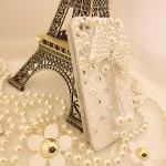 Pearl Iphone 4 Case With Beautiful Pearl Bow Charm..