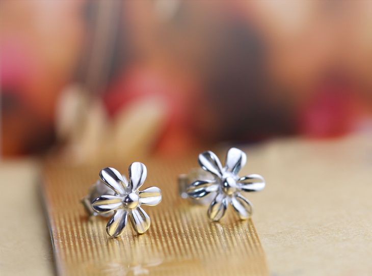 Little Daisy Sterling Silver Stud Earrings